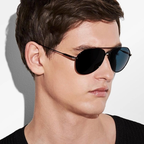 NEW!!! TOM FORD Cyrus Sunglasses TF747 01V Authentic - Picture 1 of 11